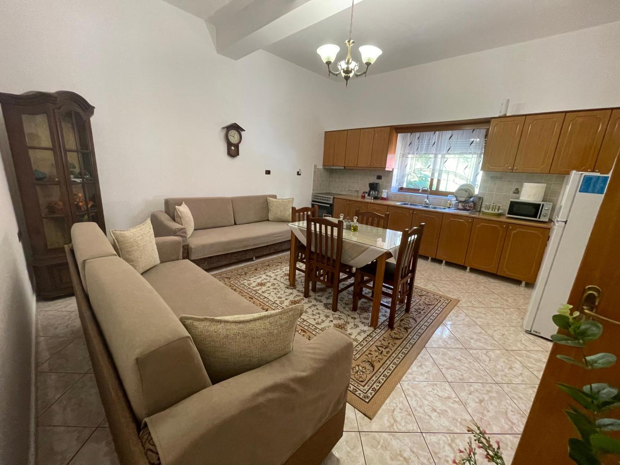Artur'S Apartment 2 Гирокастра Экстерьер фото